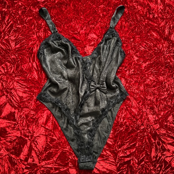 Victoria’s Secret Satin and Lace Wrap Teddy - Picture 6 of 14